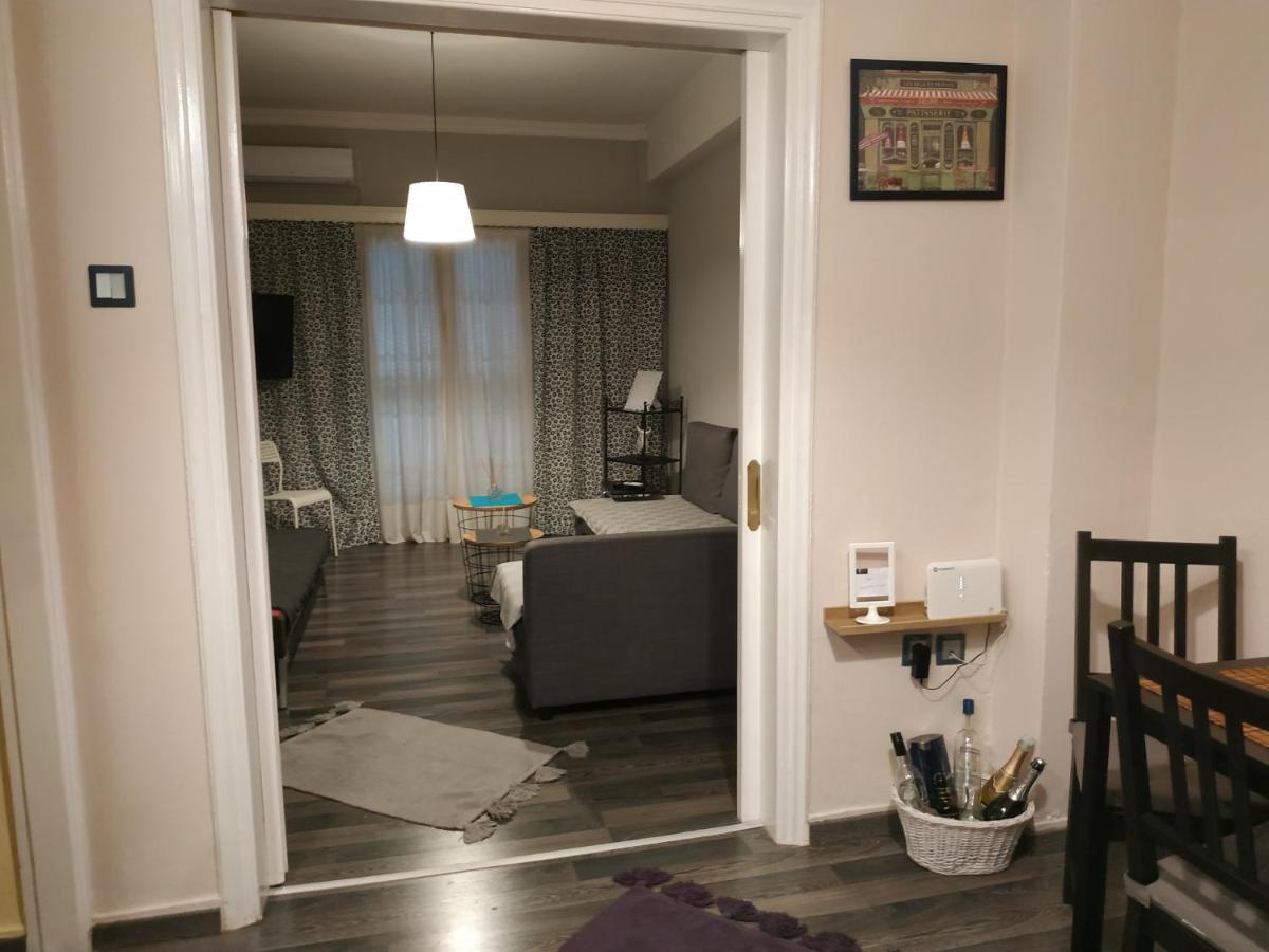 Cozy Apartment Near Metro Station Agia Marina Aten Exteriör bild