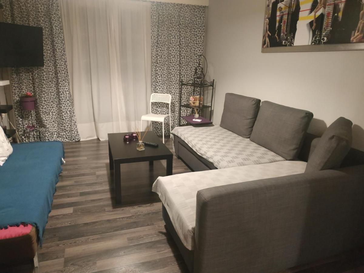 Cozy Apartment Near Metro Station Agia Marina Aten Exteriör bild